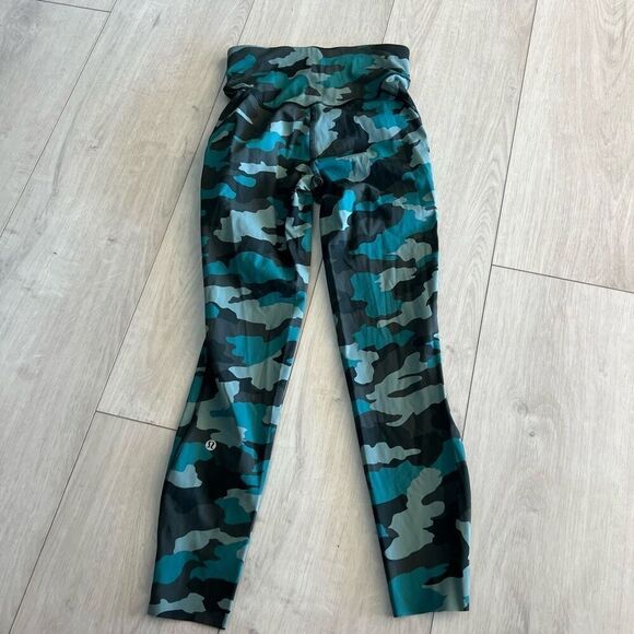 lululemon blue/black camo leggings size 4 - Picture 6 of 10